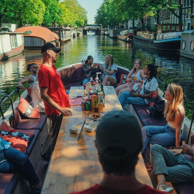 COZY AND FUN CANAL TOUR: A UNIQUE JOURNEY THROUGH AMSTERDAM - Is $25 a fair price for one hour?