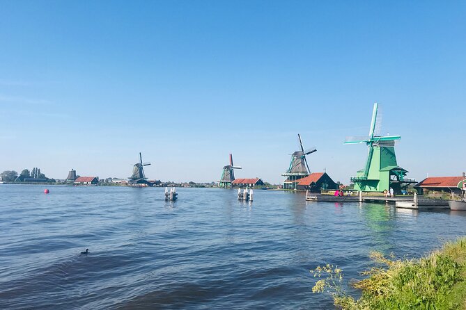 Day Tour Giethoorn, Afsluitdijk and Zaanse Schans with Boat Cruise - Zaanse Schans: cheese, clogs, and working Dutch traditions