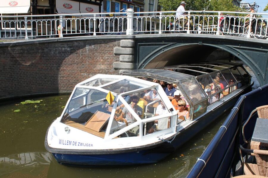 Delft: Canal Cruise with Guided Commentary - Key points to know before you board