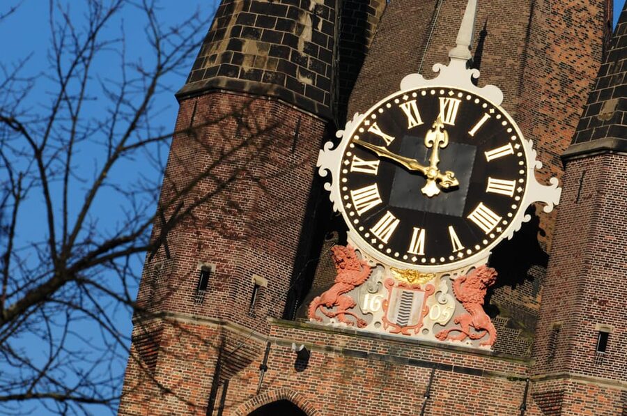 Delft: City Center Walking Tour - Starting beneath the New Church tower