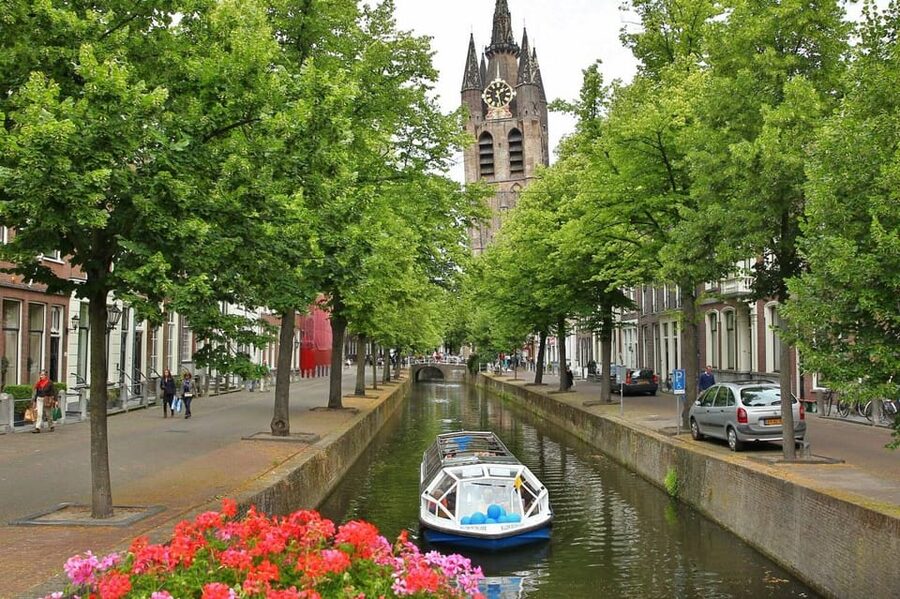 Delft: City Center Walking Tour - Vermeer’s Delft beyond the famous paintings