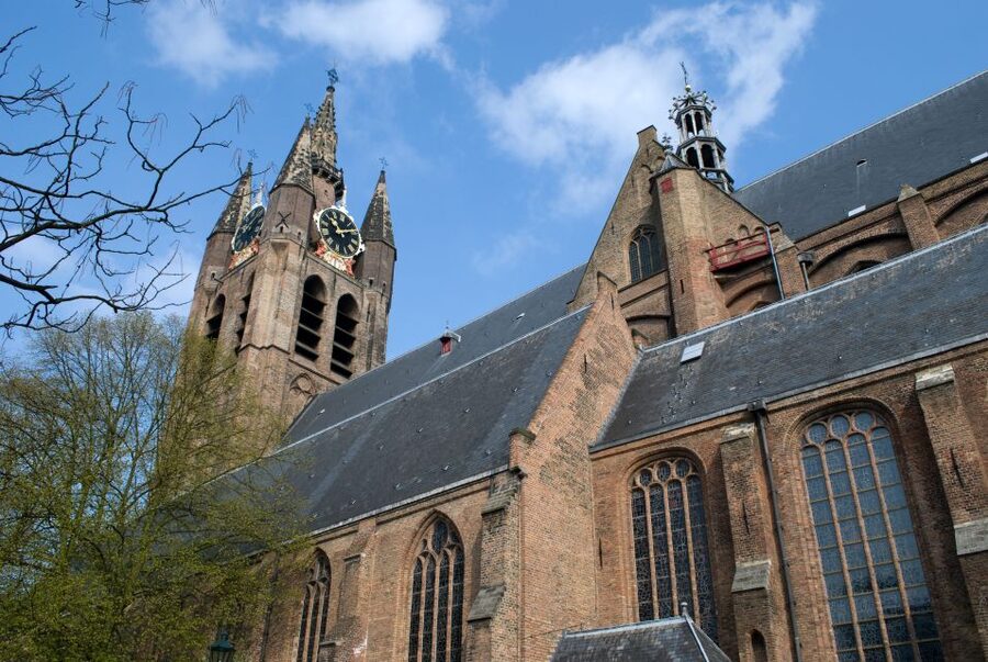 Delft: Entrance Ticket for the Old and New Churches - Walk from royal Delft to medieval Delft