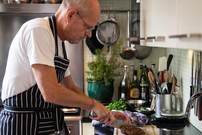 Dining With The Dutch: Enjoy A Delicious 4-Course Family Meal - What happens from the first welcome to the final jenever