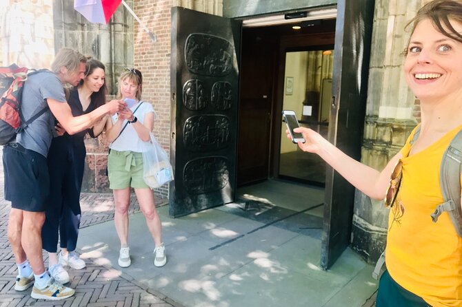 Discover Leiden with a self-guided Outside Escape city game tour! - Van der Werfpark and a piece of civic history