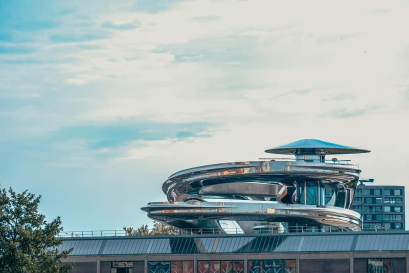 Discover Rotterdam: Classic Highlights Bike Tour by a Local - What the $51 price gives you