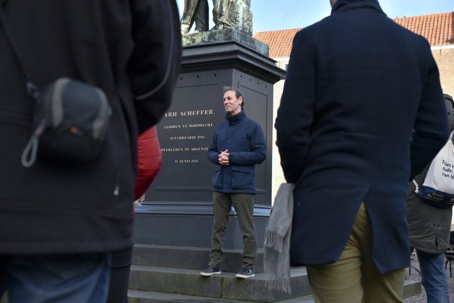 Dordrecht: Dark History Tour - Pirates and the dangerous side of the water