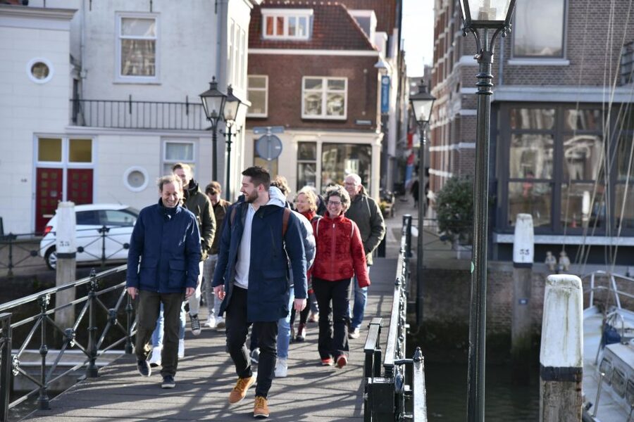Dordrecht: Highlights and Hidden Gems Walking Tour - A guide who leaves room for questions