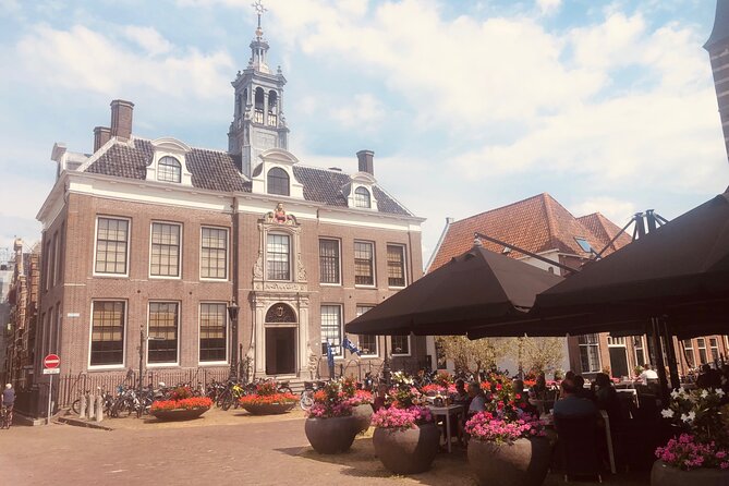 Dreamy Dutch Villages Tour: Giethoorn, Zaanse Schans & More - Why the small group matters on this route