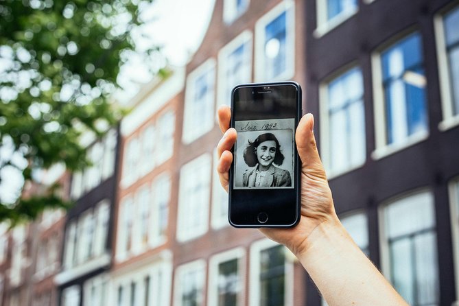 Drinks & Bites in Amsterdam Private Tour - Bitterballen and two more Dutch bites