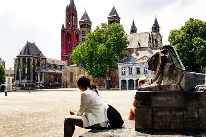 e-Scavenger hunt Maastricht: Explore the city at your own pace - Who should choose this Maastricht game?