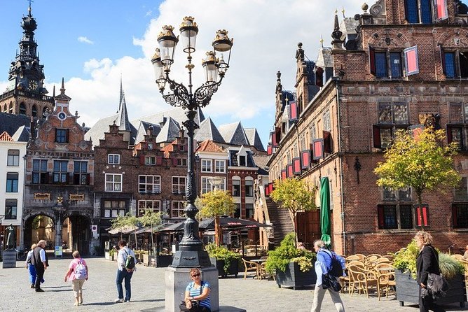 e-Scavenger hunt Nijmegen: Explore the city at your own pace - Stevenskerk, Grote Markt, and Nijmegen’s old center