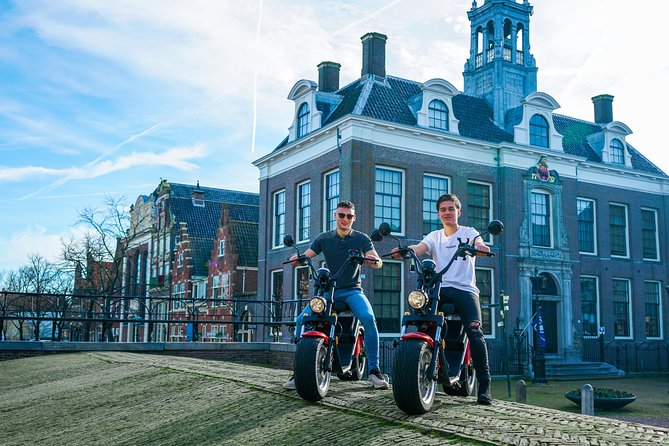 E-scooter rental Volendam - Countryside of Amsterdam - Adding Marken for a longer ride