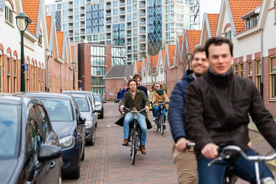 Eindhoven: Private Guide for a Bike Tour - What your guide adds