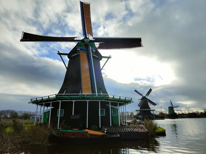 Excursion from Amsterdam to the windmills of Zaanse Schans - Who gets the best value for $53