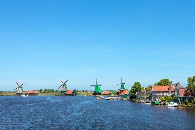 Excursion to the mills of Zaanse Schans - What the $22.06 price really covers