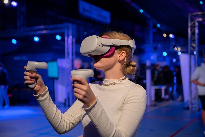 Free Roam VR in Amsterdam – Immerse Yourself in a Virtual World! - A Shared Virtual World, Not Just a Headset