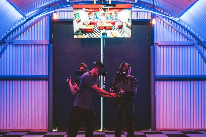 Free Roam VR in Amsterdam – Immerse Yourself in a Virtual World! - Why Free Roam Works Well for Groups