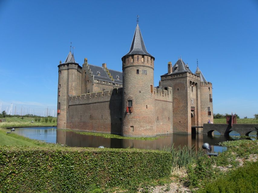 From Amsterdam: Amsterdam Castle Muiderslot Private Tour - Leaving Amsterdam for Muiderslot