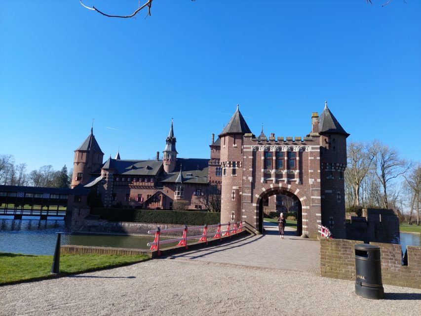 From Amsterdam: Castle De Haar Guided Tour - Three hours for rooms, gardens, and park