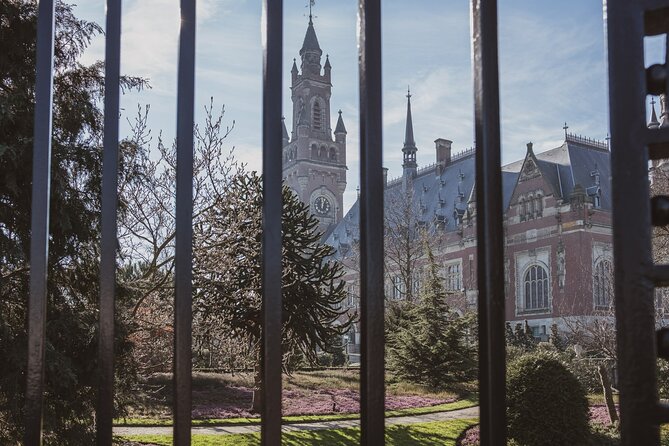 From Amsterdam: Day Trip to Rotterdam, Delft & Hague with Cruise - The Hague: government, palaces, and a short city tour