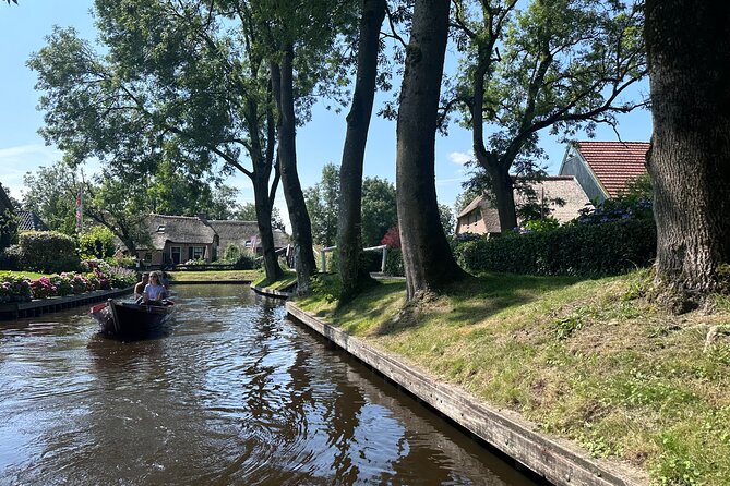 From Amsterdam: Giethoorn Day Trip with Canal & Village Tour - The Guide Can Shape the Whole Day