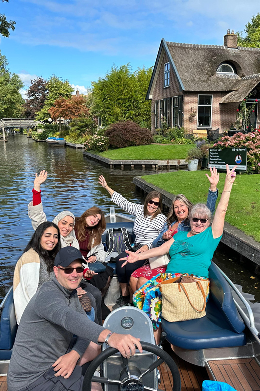 From Amsterdam: Giethoorn Small Group Tour with Boat Ride - The small boat is the heart of the experience