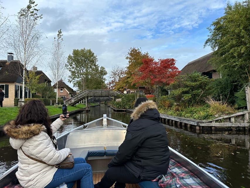 From Amsterdam: Giethoorn Small Group Tour with Boat Ride - Weather, lunch, and what to bring