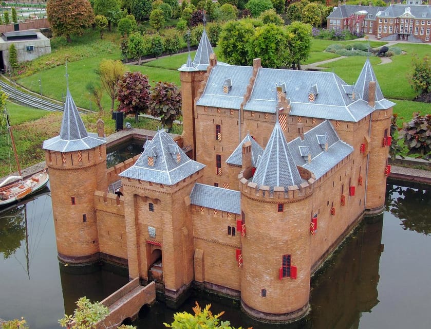 From Amsterdam: Muiderslot and De Haar Castle Tour - Eating and pacing the six hours