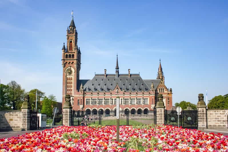 From Amsterdam: Rotterdam, The Hague & Delft Private Tour - Markthal and 1.5 hours to make your own plans