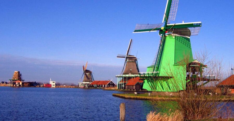 From Amsterdam: Small Group Zaanse Schans and Volendam Tour - Zaanse Schans: windmills, wooden shoes, and cheese