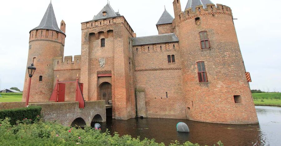 From Amsterdam: visit Zaanse Schans, Muiderslot and more! - Why this route works beyond Amsterdam