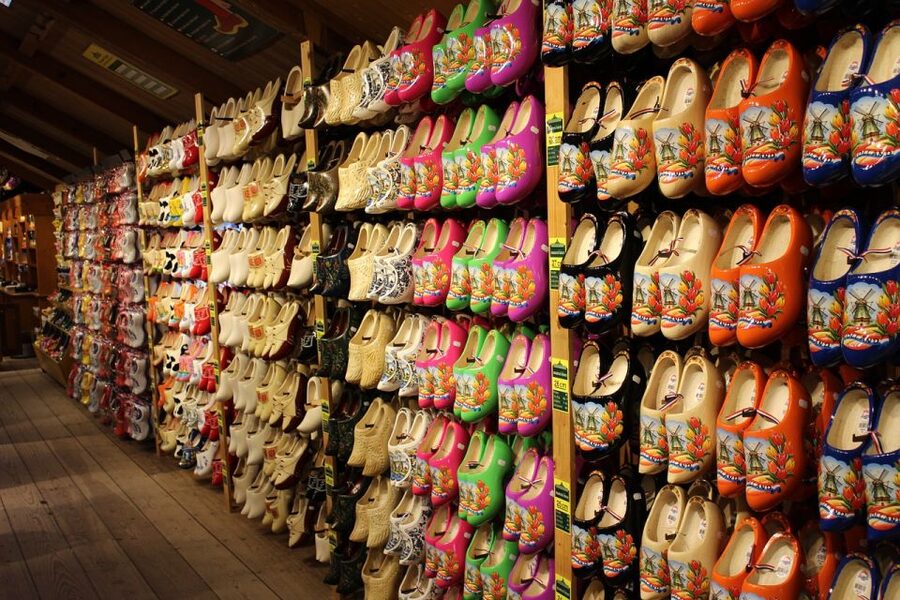 From Amsterdam: Windmills, Volendam, & Marken Private Tour - A cheese stop with a practical souvenir angle