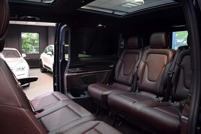 Full-Day Executive Chauffeur Service in Amsterdam - A quiet ride instead of a crowded transfer