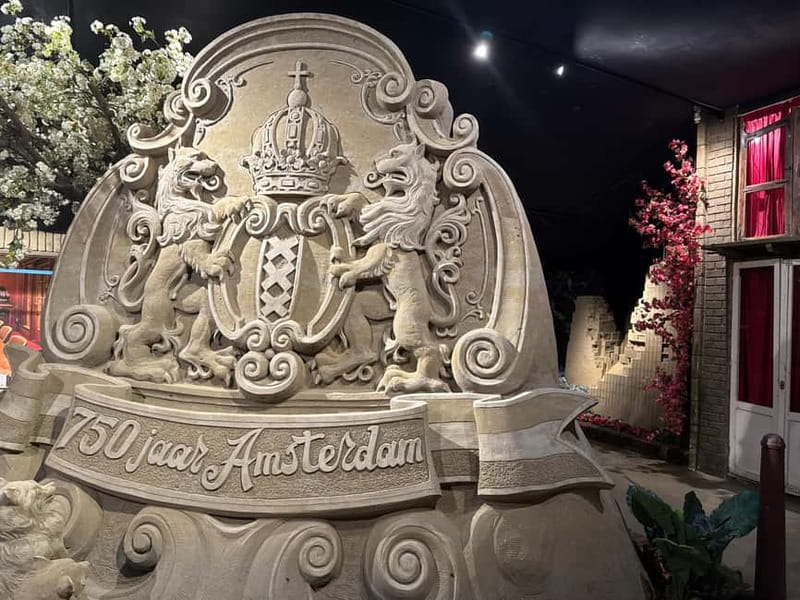 Garderen: Sandsculpture Exhibition Entry Ticket - Interactive displays add context