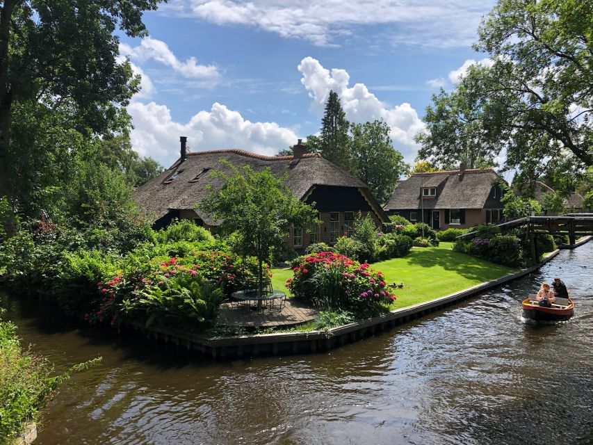 Giethoorm & Exploring the North of The Netherlands Tour - Why Giethoorn makes this day different