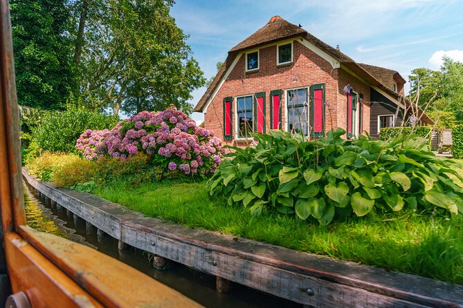Giethoorn and Afsluitdijk Day Trip from Amsterdam with Boat Trip - Is $91.73 good value?