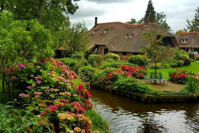 Giethoorn Guided DayTrip from Amsterdam - Key points at a glance