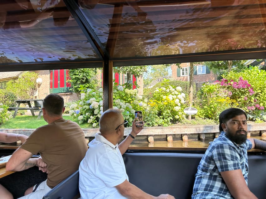 Giethoorn: Round trip from Amsterdam optional guided cruise - What to do with your free time