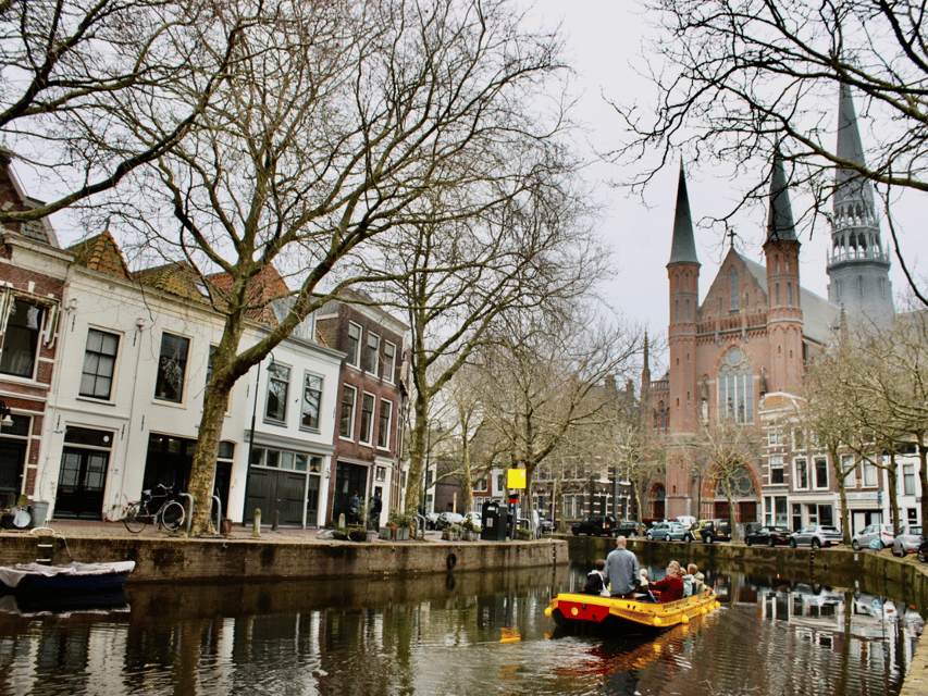 Gouda: Open Boat City Canal Cruise - What the Skipper Adds