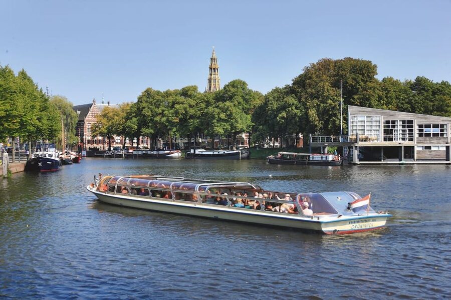 Groningen: City Canal Cruise - The first minutes on Groningen’s canals