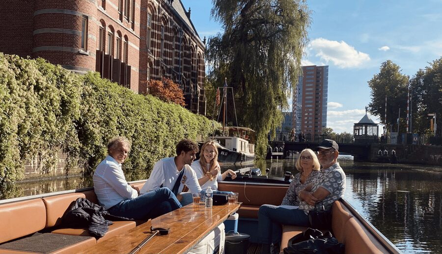 Groningen: City canal cruise (with unlimited drinks) - Booking, cancellation, and practical planning