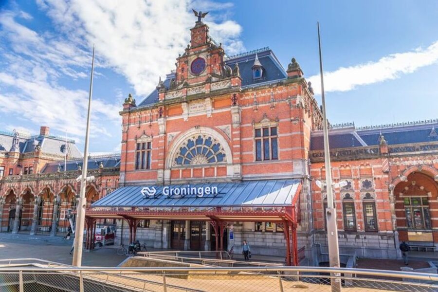 Groningen: Private custom tour with a local guide - Local life, food advice, and useful city orientation