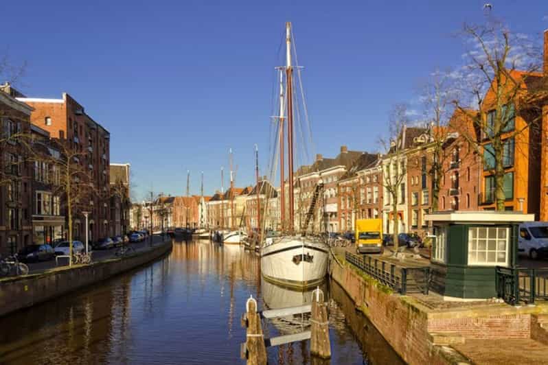 Groningen: Private custom tour with a local guide - Starting at your hotel or in the city center