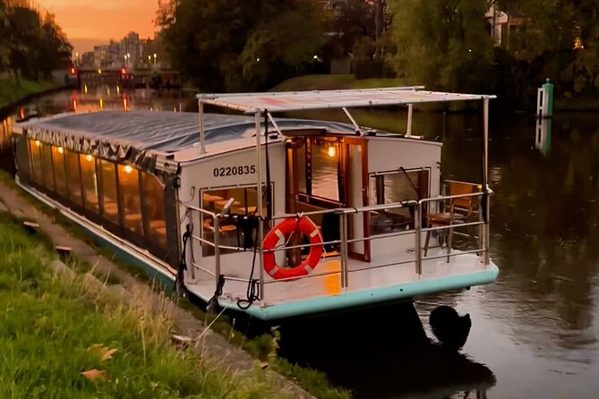 Groningen: Terrace Boat Experience with a Cozy Bar: 1.5 Hours - Boarding near Groningen Central Station