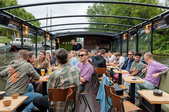 Groningen: Terrace Boat Experience with a Cozy Bar: 1.5 Hours - Peerd van Ome Loeks and local character