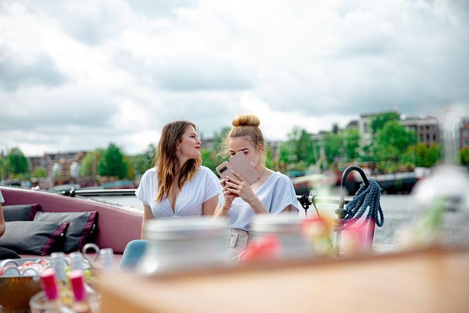 Guided Amsterdam Canal Cruise – Snacks & Drinks on board(1 Hour) - NEMO and the changing waterfront