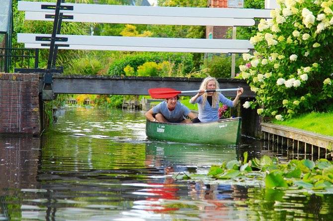 Guided Canoe Adventure with Picnic Lunch in Waterland from Amsterdam - The return route and village stop