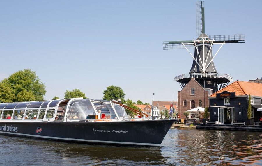 Haarlem: Dutch Windmill & Spaarne River Sightseeing Cruise - What the $20 price delivers