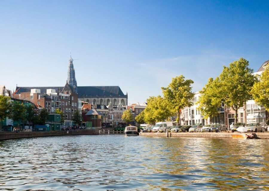 Haarlem: Dutch Windmill & Spaarne River Sightseeing Cruise - Teylers Museum and the first river views