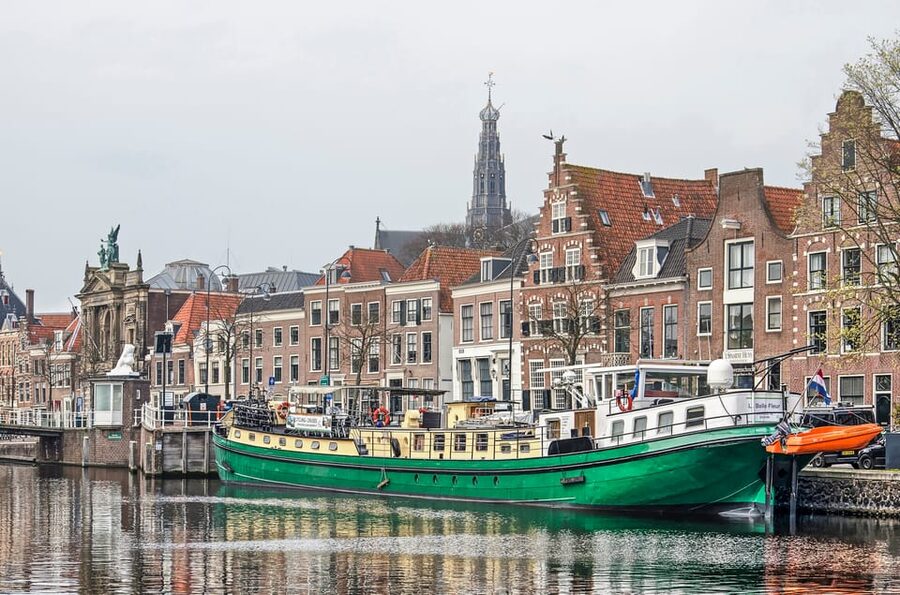 Haarlem Highlights Bike Tour - Churches and canals give you the city’s outline